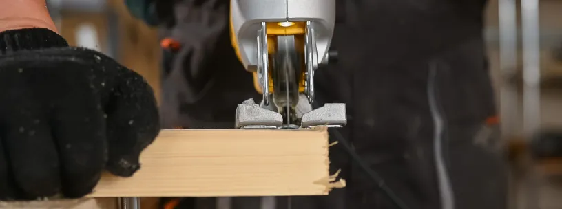 Serra elétrica x serra manual: qual é a melhor escolha para o seu projeto