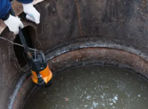 Bomba submersa para água suja
