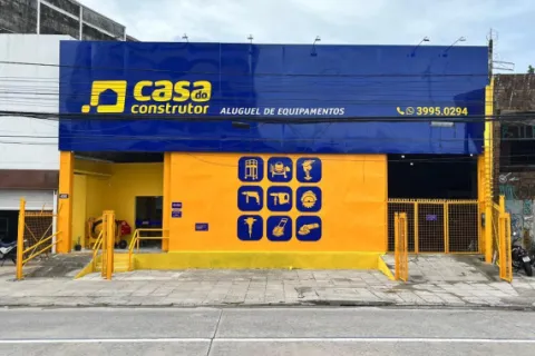 774 774